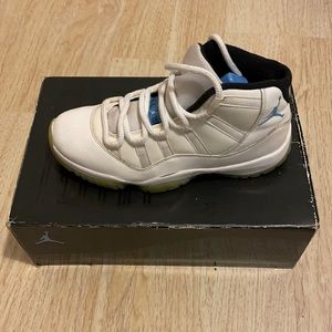 Air Jordan 11 retro unc